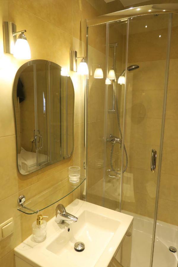 Apartament Geneva Varšava Exteriér fotografie